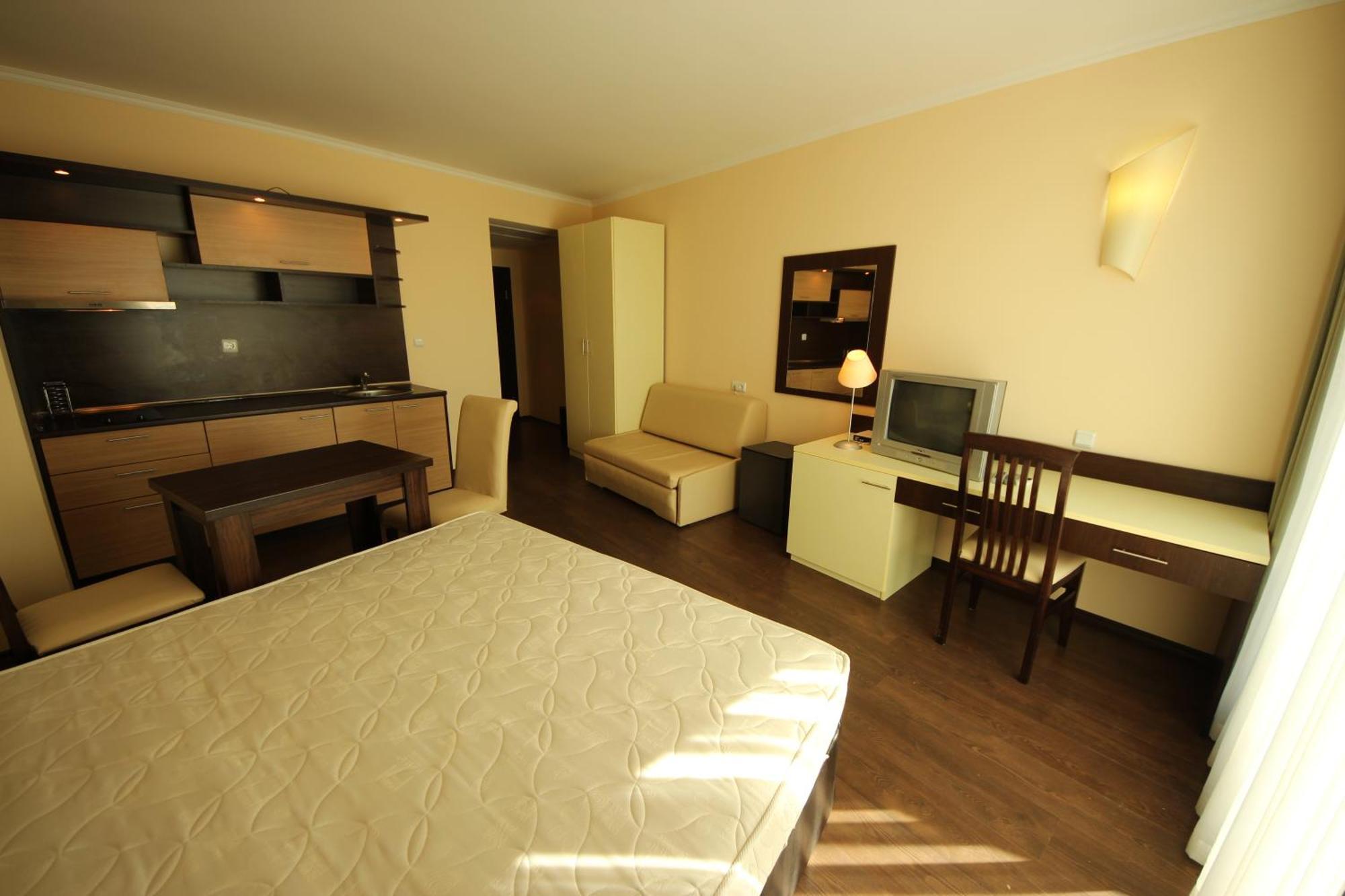 Menada Apartments In Grand Hotel Sveti Vlas Room photo