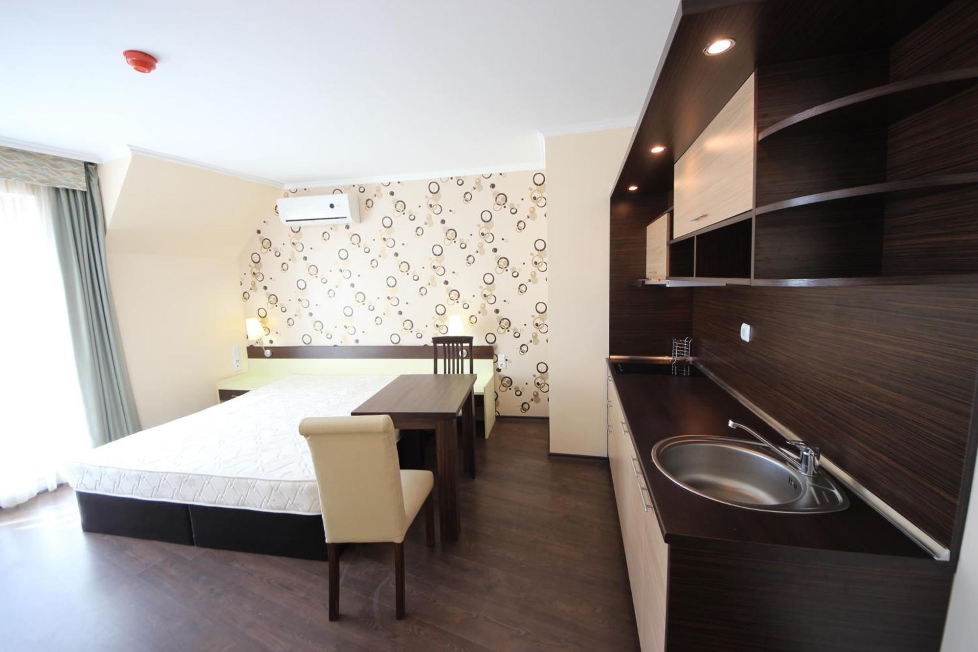 Menada Apartments In Grand Hotel Sveti Vlas Room photo